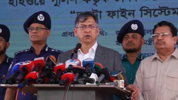 এআই ক্যামেরা স্থাপনে মহাসড়কে চাঁদাবাজি কমবে: স্বরাষ্ট্রমন্ত্রী