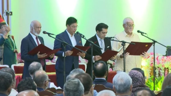 শপথ নিলেন নতুন ৪ মন্ত্রী ও ২ প্রতিমন্ত্রী, মন্ত্রিসভায় বড় পরিবর্তন