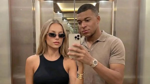 স্প্যানিশ অভিনেত্রীর সঙ্গে এমবাপ্পের প্রেমের গুঞ্জন