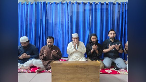 জুলাই বিপ্লবের শহীদদের স্মরণে এনসিপির দোয়া মাহফিল