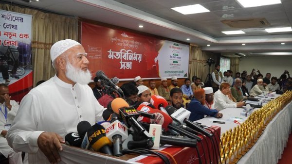 কে কোথায় পালায়, আল্লাহ ভালো জানেন’—বিএনপিকে শফিকুর রহমান