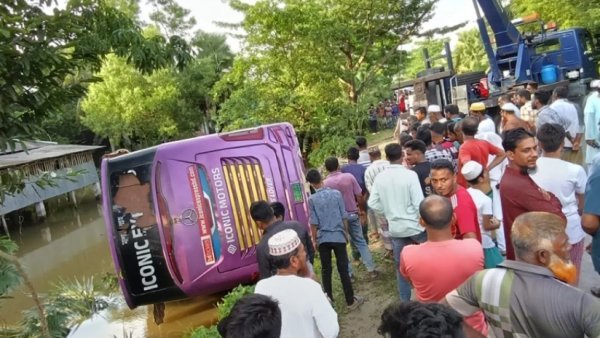 বিআরটিএর অনুমতি ছাড়া মহাসড়কে স্লিপার বাস নয়: হাইকোর্ট