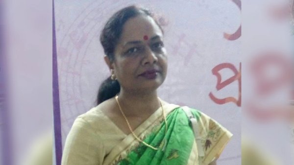 শ্বাসনালিতে খাবার আটকে ঢাবি শিক্ষিকার মর্মান্তিক মৃত্যু