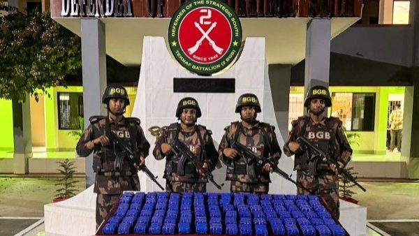 টেকনাফে বিজিবির অভিযানে ২ লাখ ইয়াবা উদ্ধার