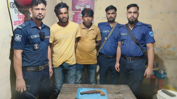 কক্সবাজার শহরে অস্ত্রসহ দুইজন গ্রেপ্তার