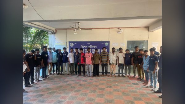 কক্সবাজারে পুলিশের বিশেষ অভিযানে ২৫ আসামি গ্রেপ্তার