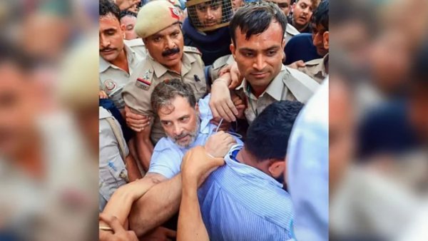 আটকের পর রাহুল গান্ধী কোথায়? খোঁজ পাচ্ছেন না দলের নেতারা