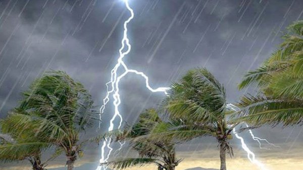 রাত ১টার মধ্যে বজ্রসহ বৃষ্টির আশঙ্কা, সতর্কতা যেসব অঞ্চলে