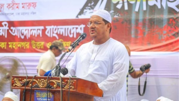 আমরা শিয়ালের হাতে মুরগি তুলে দেওয়ার মতো ভুল করেছি: রেজাউল করীম