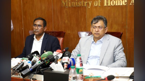 ইউনূস সরকারের কাজের তদন্ত চাইলেন স্বরাষ্ট্রমন্ত্রী