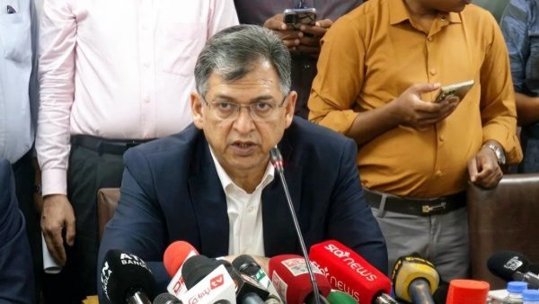 সাংবাদিকদের হয়রানি নয়, সাইবার আইনে সুরক্ষার আশ্বাস স্বরাষ্ট্রমন্ত্রীর