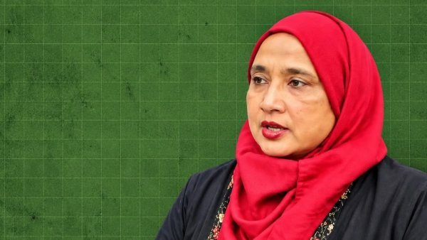 মিষ্টিকে এমপি পদ থেকে পদত্যাগের নির্দেশ প্রধানমন্ত্রীর